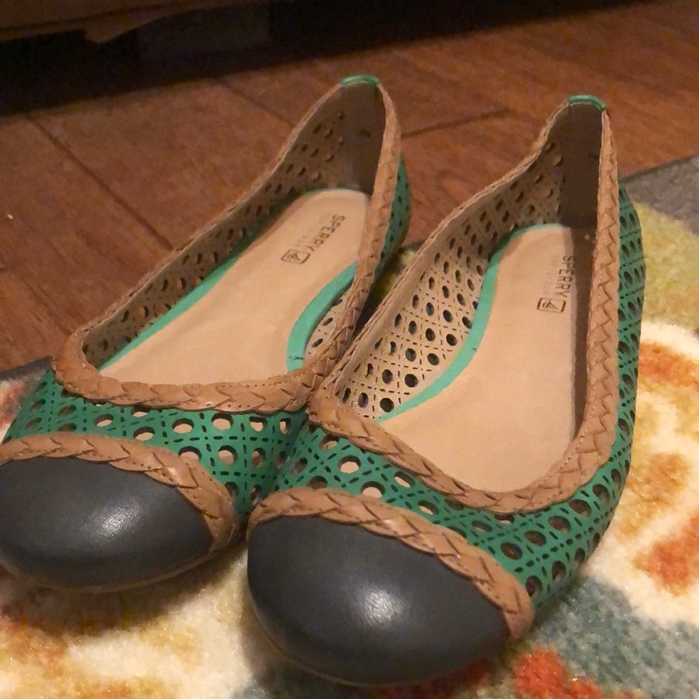Brand new Sperry flats